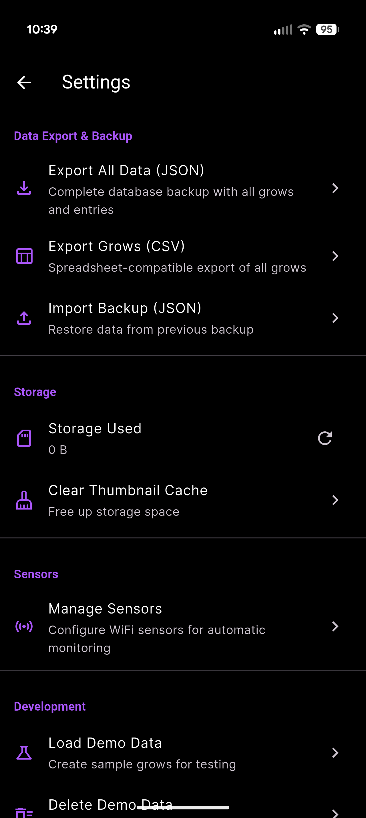 Settings screen showing data export options for JSON and CSV, storage management, sensor configuration, and demo data tools